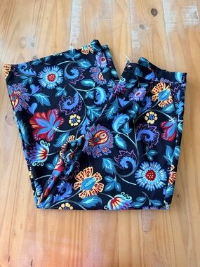 Shein X Frida Kahlo Floral Black Wide Leg Pants Size Large, Boho, Whimsical